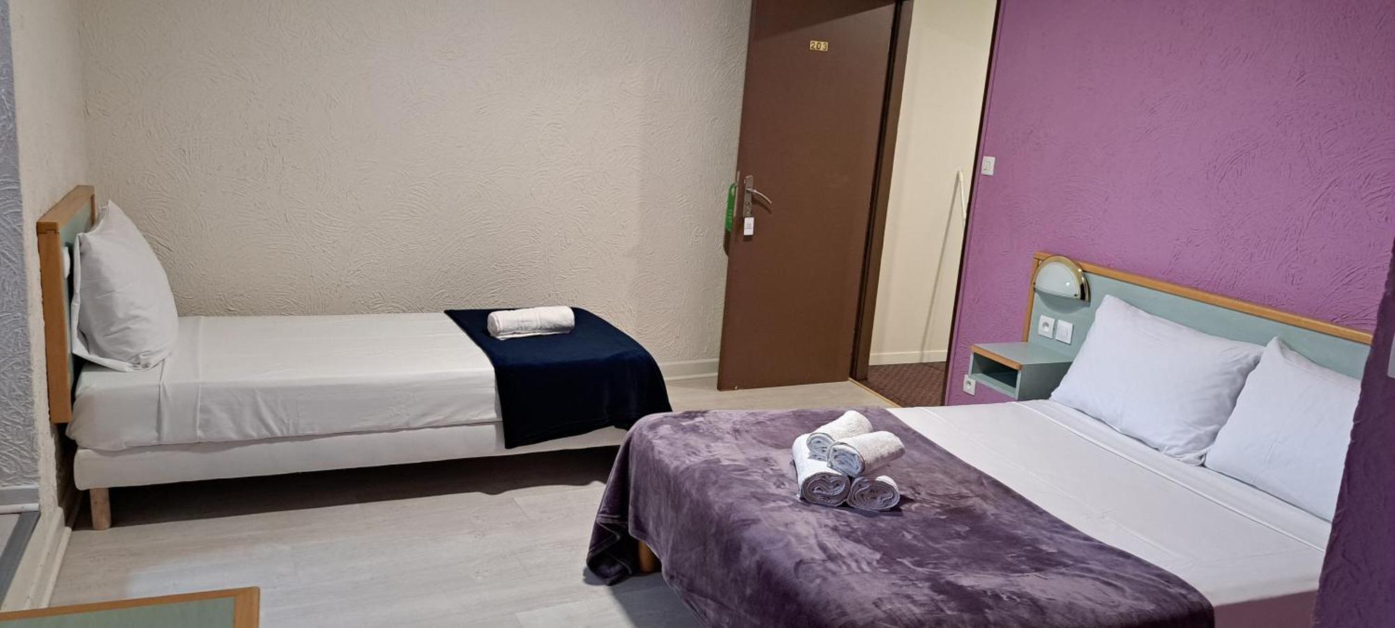 Hotel Restaurant Les Alizes Loriol ル・プーザン エクステリア 写真